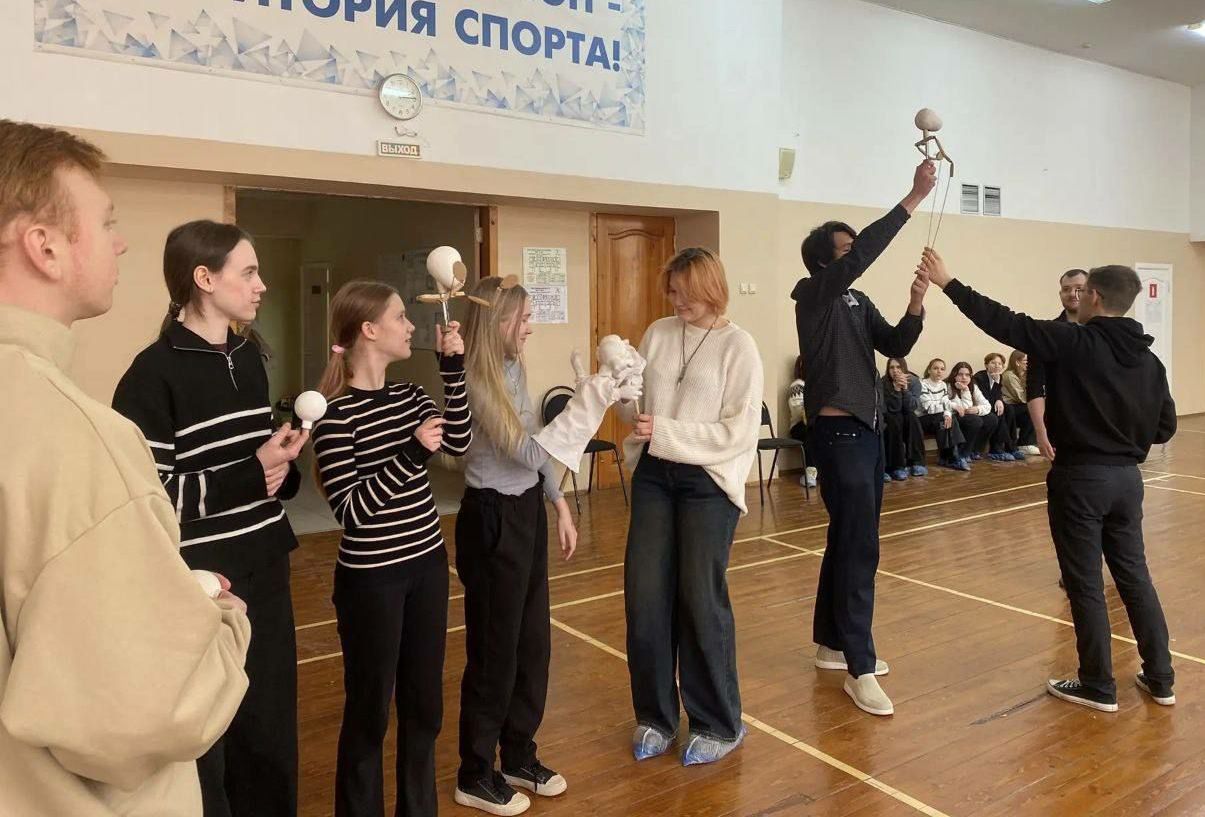 Саратовские школьники попробовали себя в роли актеров театра кукол Саратовские школьники попробовали себя в роли актеров театра кукол